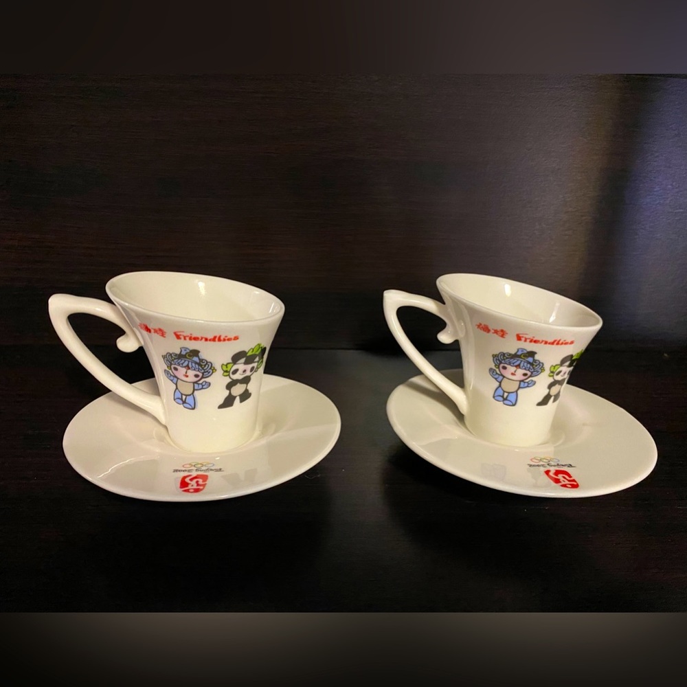 2008 Beijing Olympic collectible cups with plates